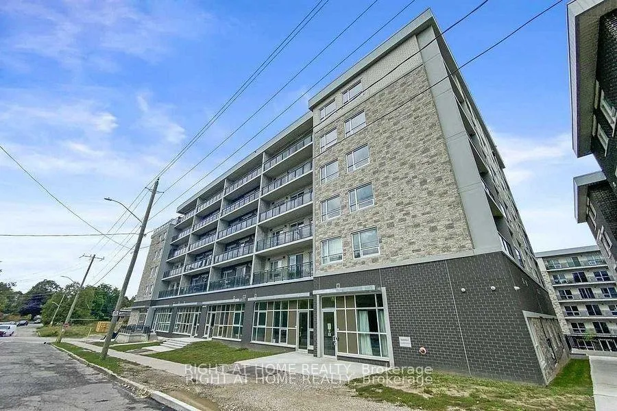 Front of Unit G512, 275 Larch Street