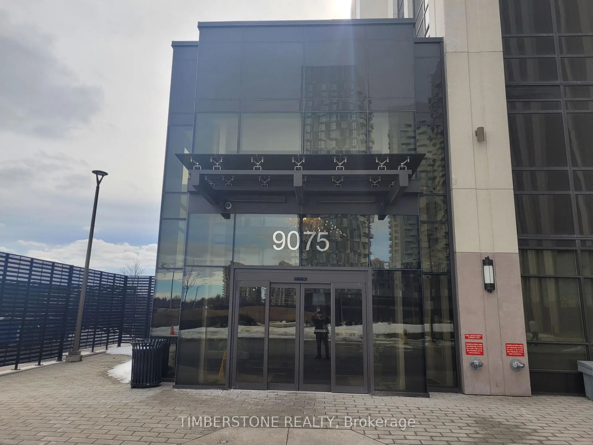 Photo 3 of Unit 220, 9075 Jane Street, Vaughan, Concord — HOMEH
