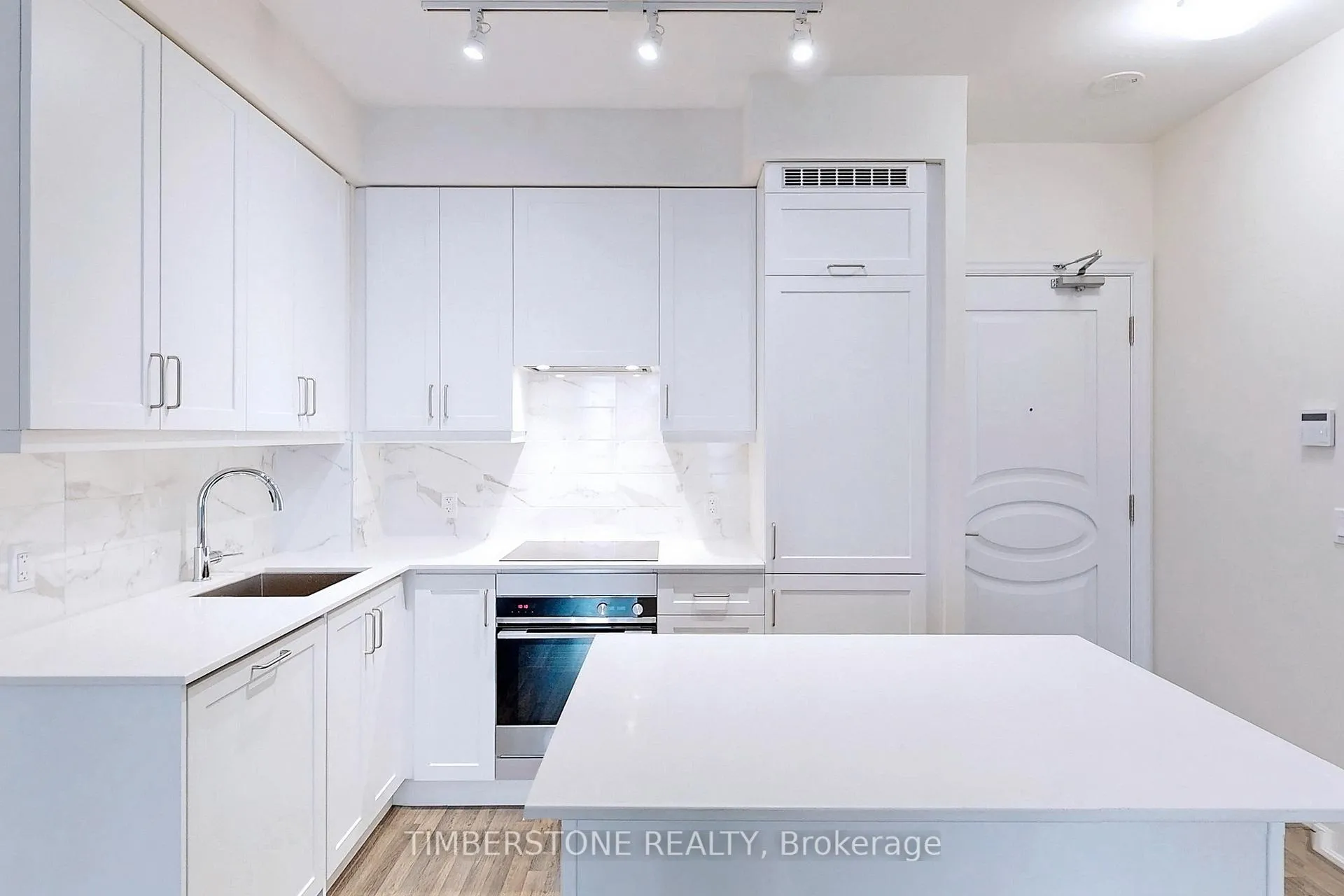 Photo 8 of Unit 220, 9075 Jane Street, Vaughan, Concord — HOMEH