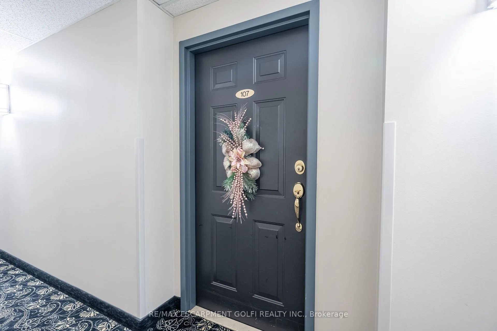 Photo 6 of Unit 107, 980 Golf Links Road, Hamilton, Ancaster — HOMEH