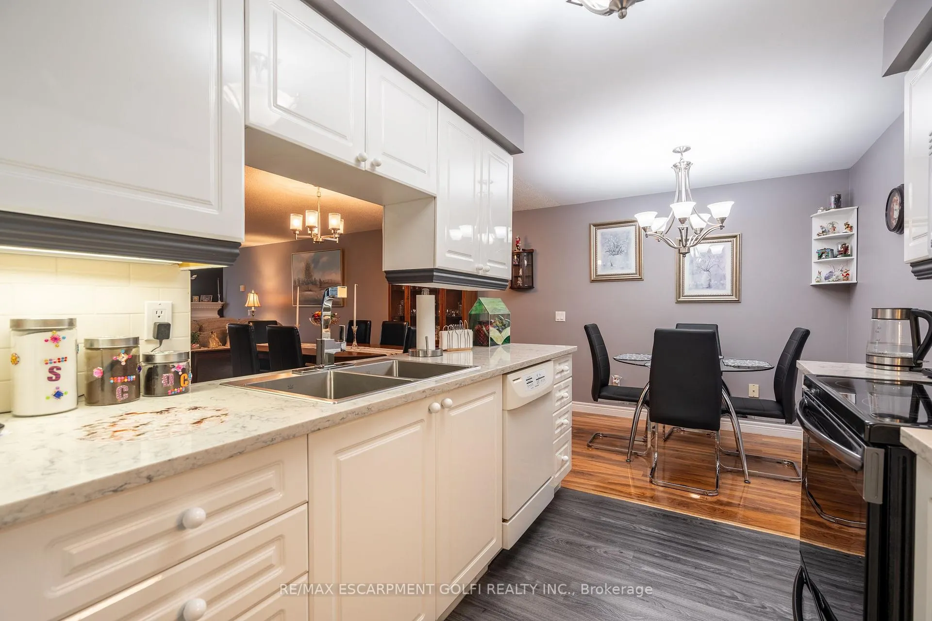 Photo 10 of Unit 107, 980 Golf Links Road, Hamilton, Ancaster — HOMEH