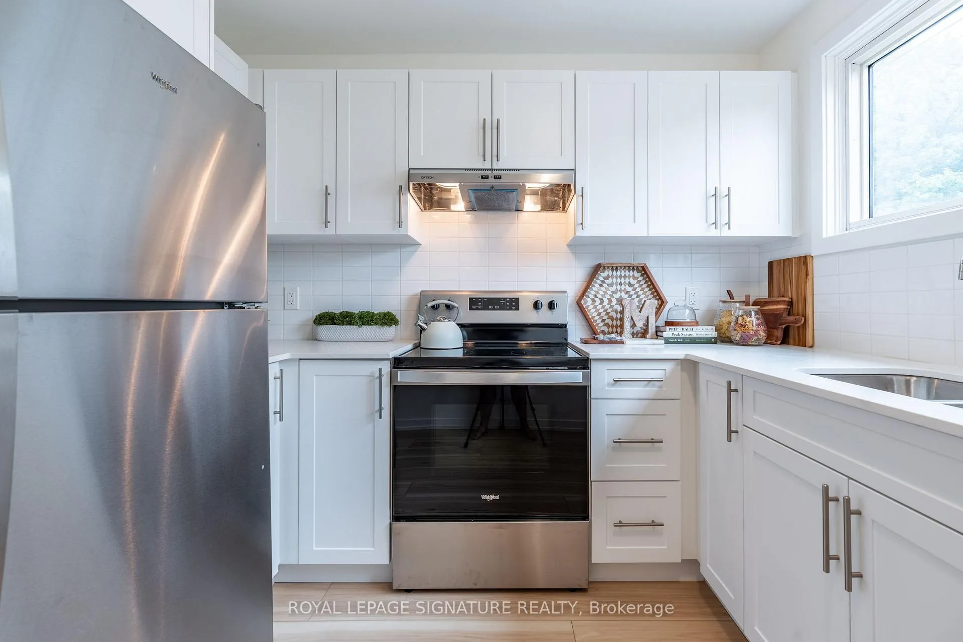 Photo 11 of 54 Woodman Drive N, Hamilton, Kentley — HOMEH