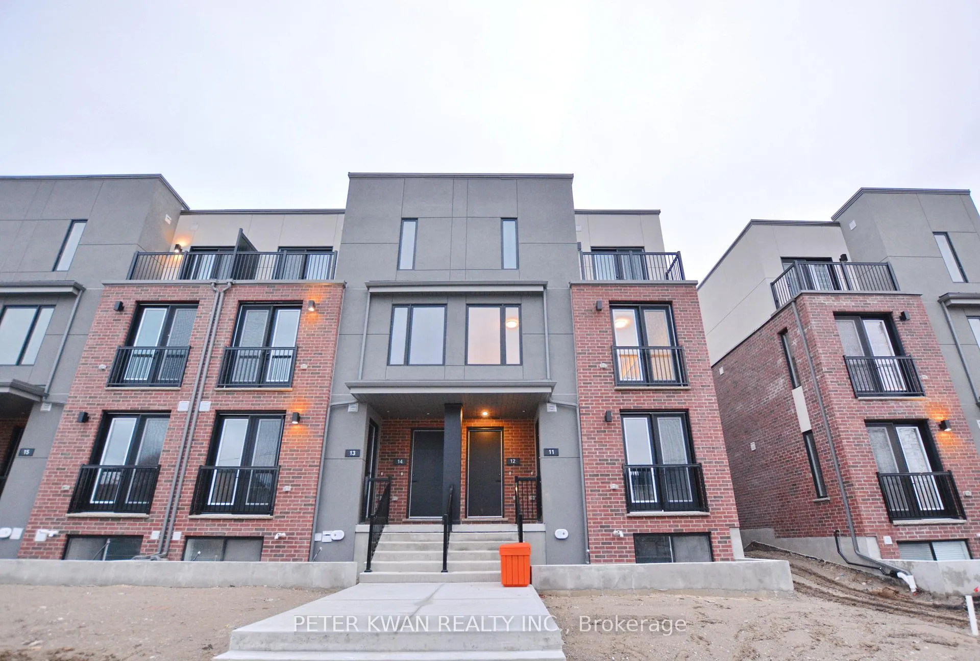 Front of Unit 12, 99 Roger Street