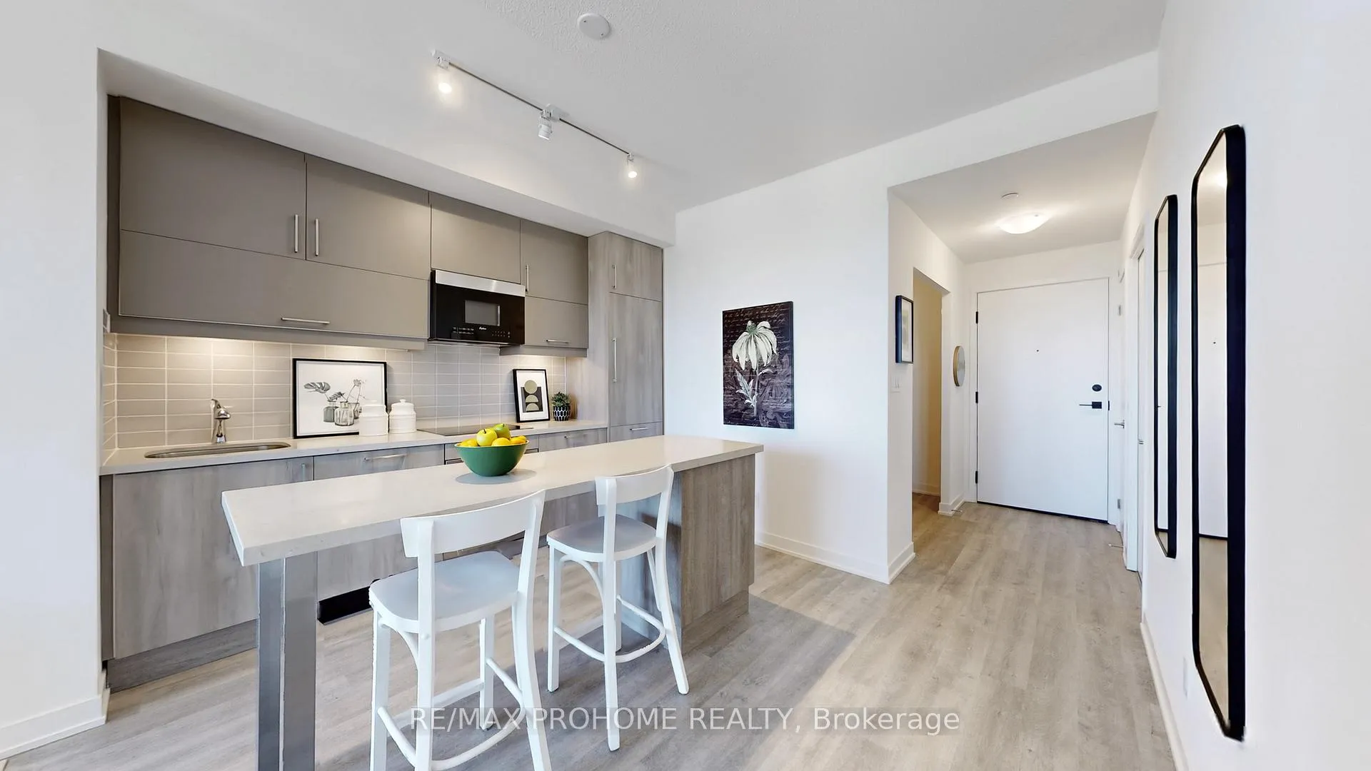 Photo 8 of Unit 909, 292 Verdale Crossing, Markham, Unionville — HOMEH