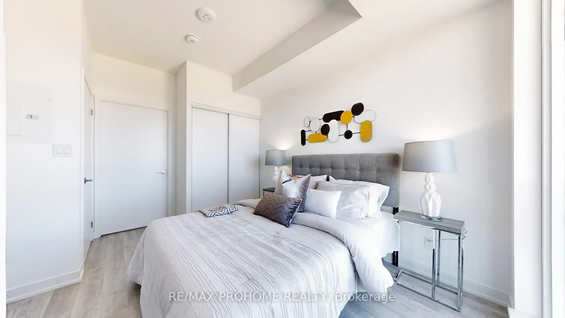 Photo 14 of Unit 909, 292 Verdale Crossing, Markham, Unionville — HOMEH