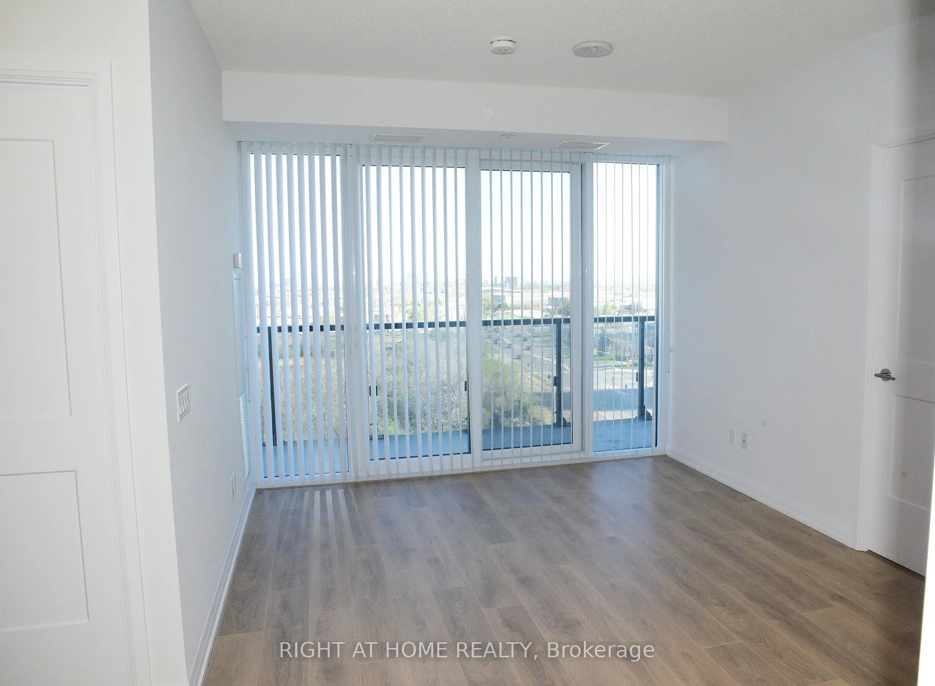 Photo 18 of Unit 805, 7895 Jane Street, Vaughan, Concord — HOMEH