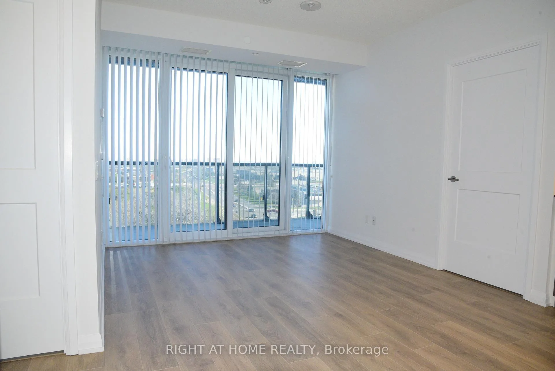 Photo 21 of Unit 805, 7895 Jane Street, Vaughan, Concord — HOMEH