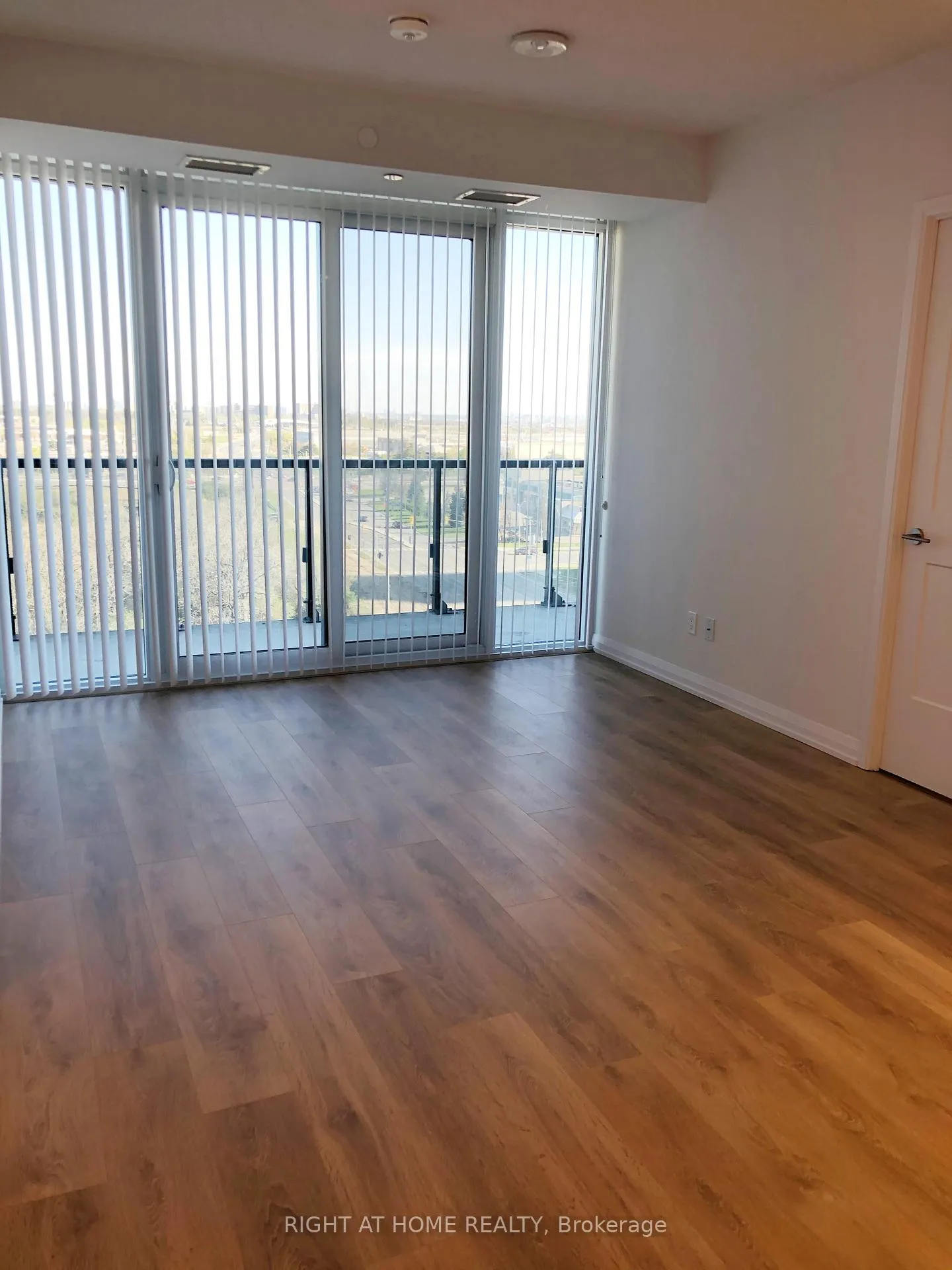 Photo 22 of Unit 805, 7895 Jane Street, Vaughan, Concord — HOMEH