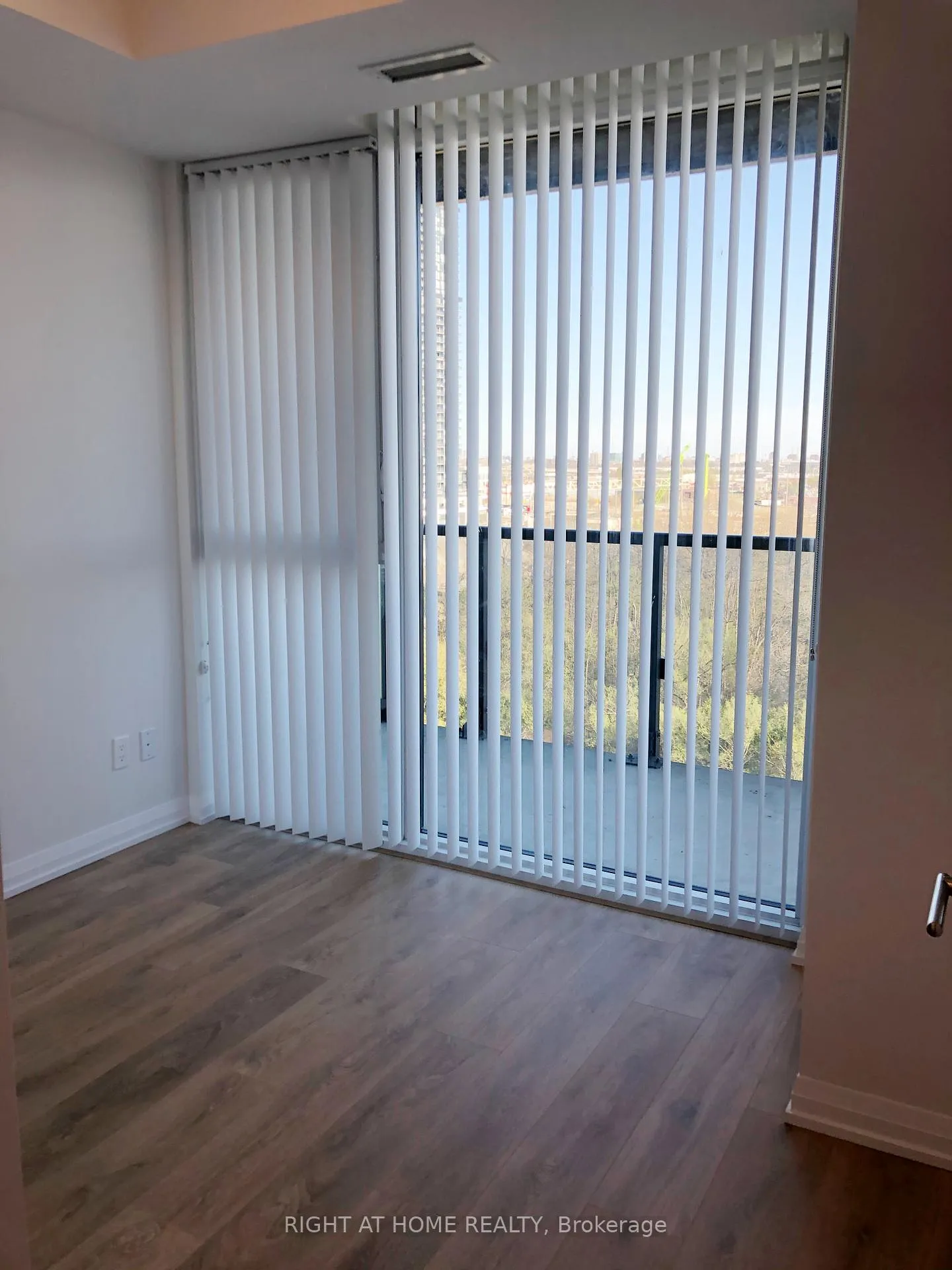 Photo 23 of Unit 805, 7895 Jane Street, Vaughan, Concord — HOMEH