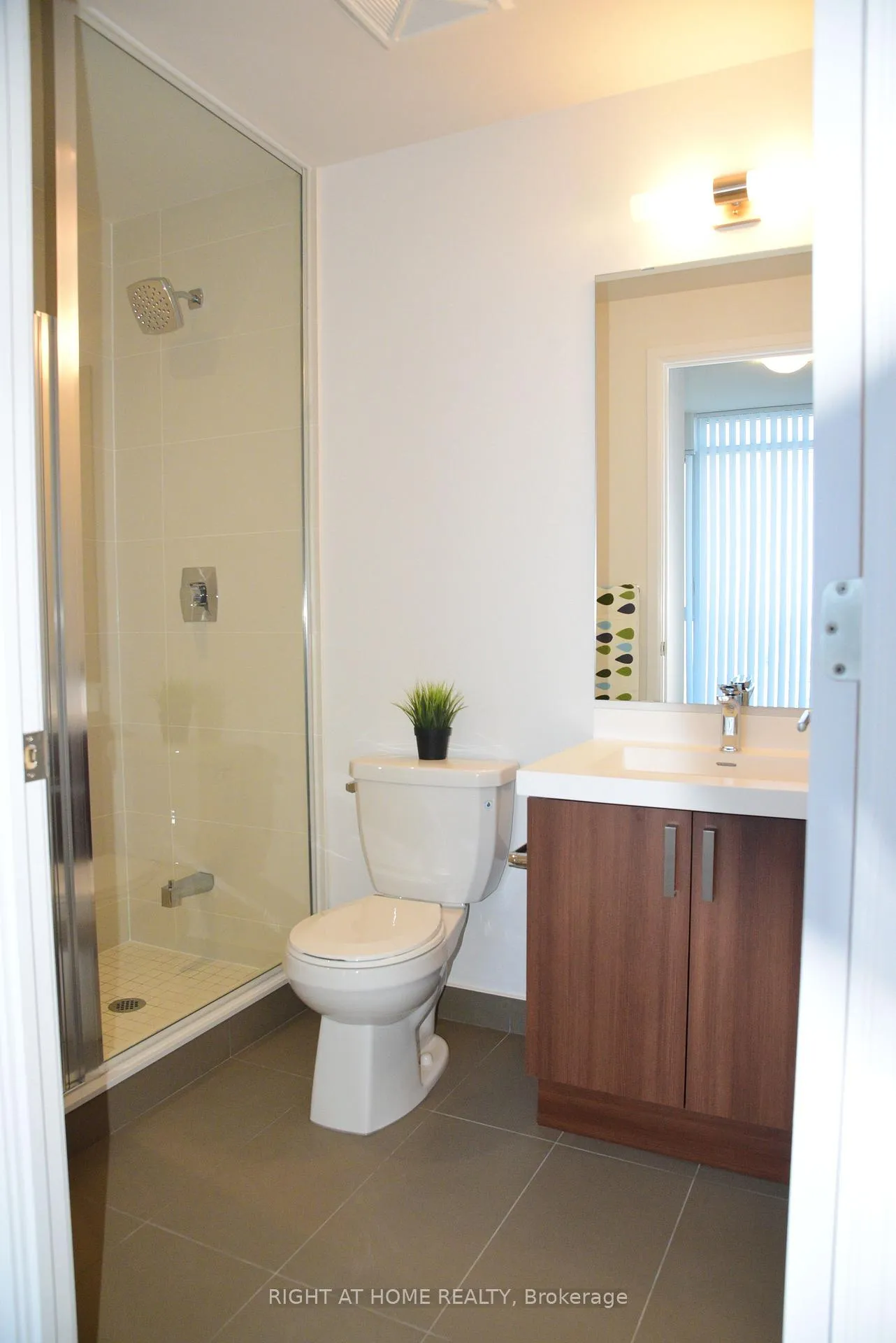 Photo 28 of Unit 805, 7895 Jane Street, Vaughan, Concord — HOMEH