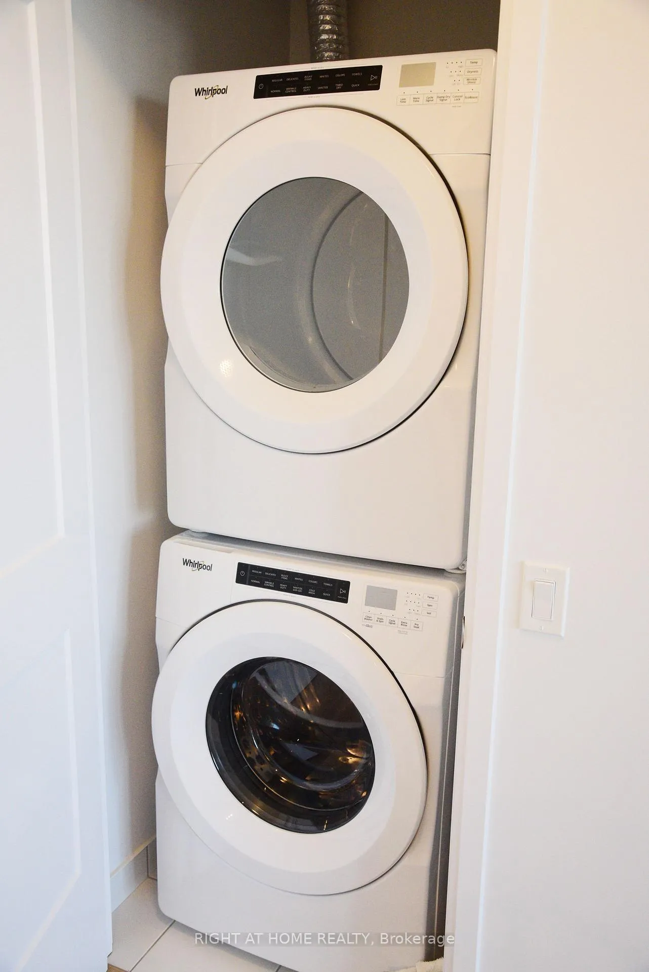 Photo 31 of Unit 805, 7895 Jane Street, Vaughan, Concord — HOMEH