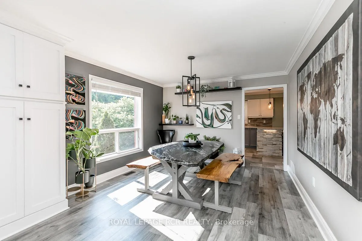 Photo 7 of 37 Mayfair Drive, Barrie, Ardagh — HOMEH