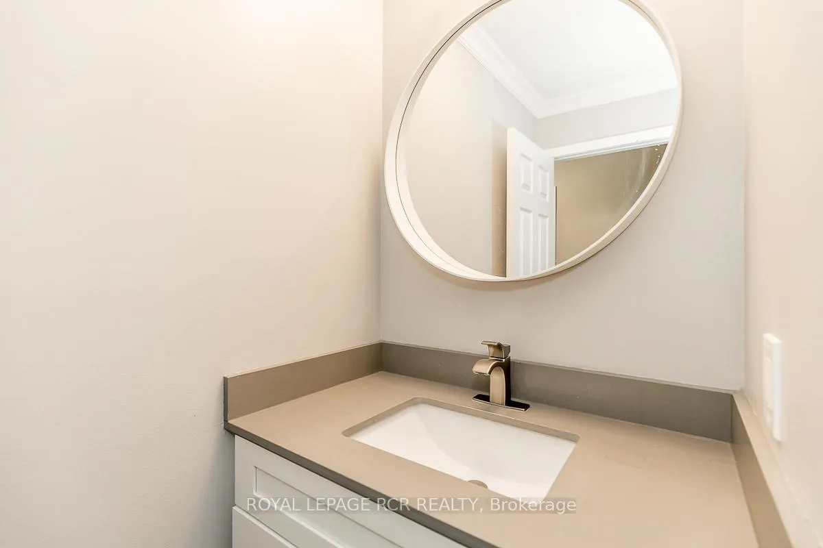 Photo 13 of 37 Mayfair Drive, Barrie, Ardagh — HOMEH