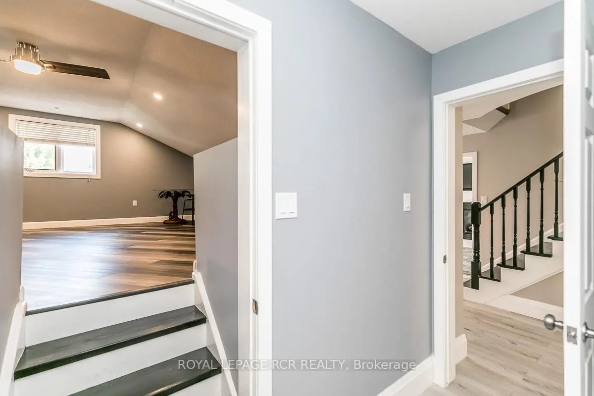Photo 15 of 37 Mayfair Drive, Barrie, Ardagh — HOMEH