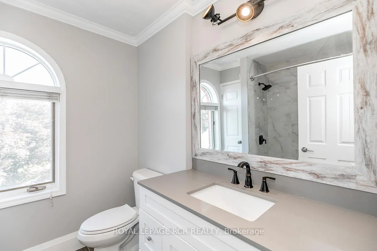 Photo 18 of 37 Mayfair Drive, Barrie, Ardagh — HOMEH