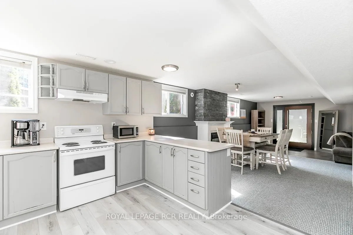 Photo 26 of 37 Mayfair Drive, Barrie, Ardagh — HOMEH