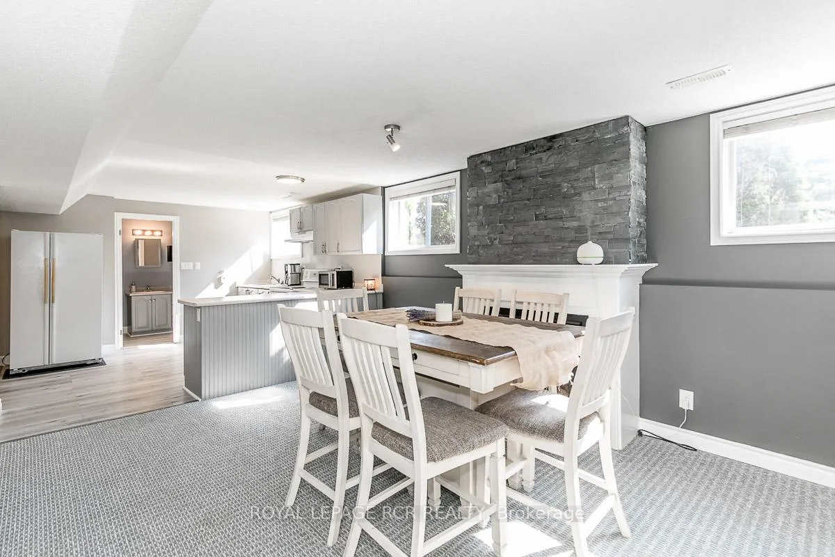 Photo 28 of 37 Mayfair Drive, Barrie, Ardagh — HOMEH