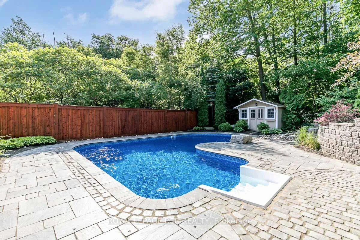 Photo 36 of 37 Mayfair Drive, Barrie, Ardagh — HOMEH