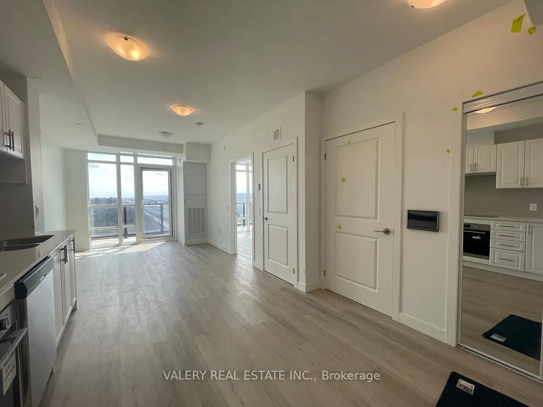 Photo 9 of Unit 1115, 461 Green Road, Hamilton, Lakeshore — HOMEH