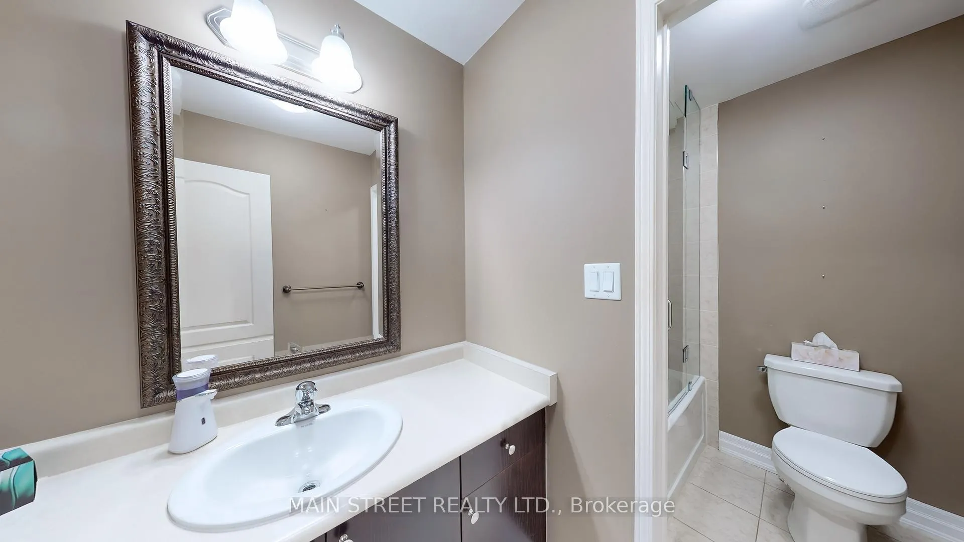 Photo 24 of 42 Bellchase Trail, Brampton, Bram East — HOMEH