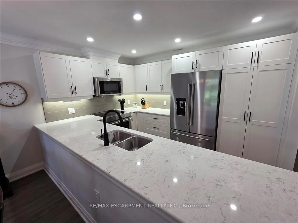 Photo 3 of 1 Monsignor Henkey Terrace, Hamilton, Kennedy — HOMEH