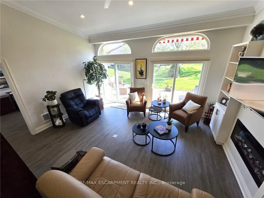 Photo 9 of 1 Monsignor Henkey Terrace, Hamilton, Kennedy — HOMEH