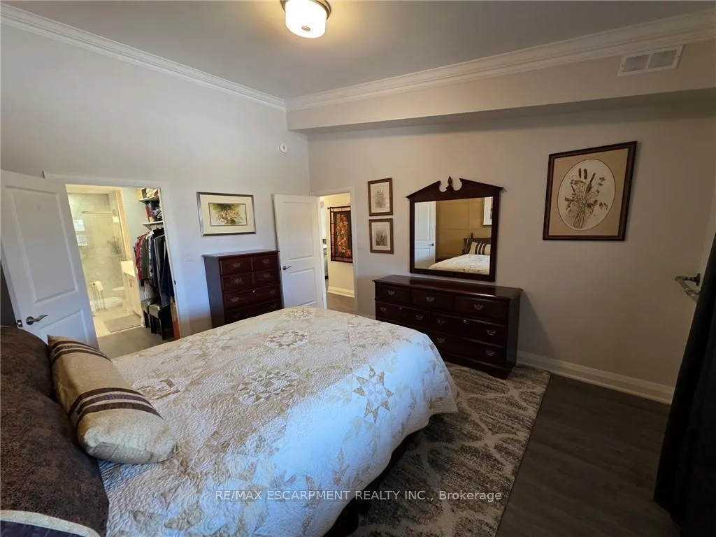 Photo 14 of 1 Monsignor Henkey Terrace, Hamilton, Kennedy — HOMEH