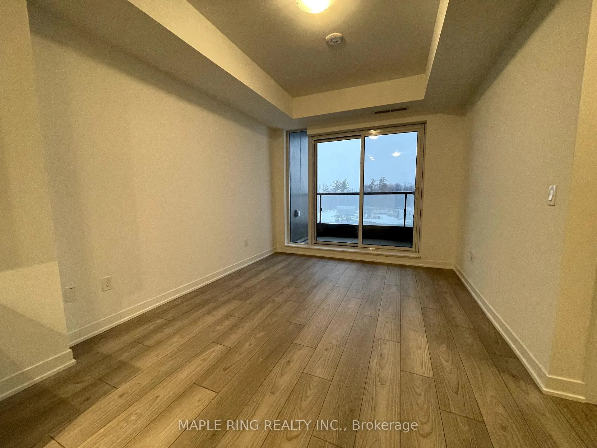 Photo 3 of Unit 312, 474 Caldari Road, Vaughan, Concord — HOMEH