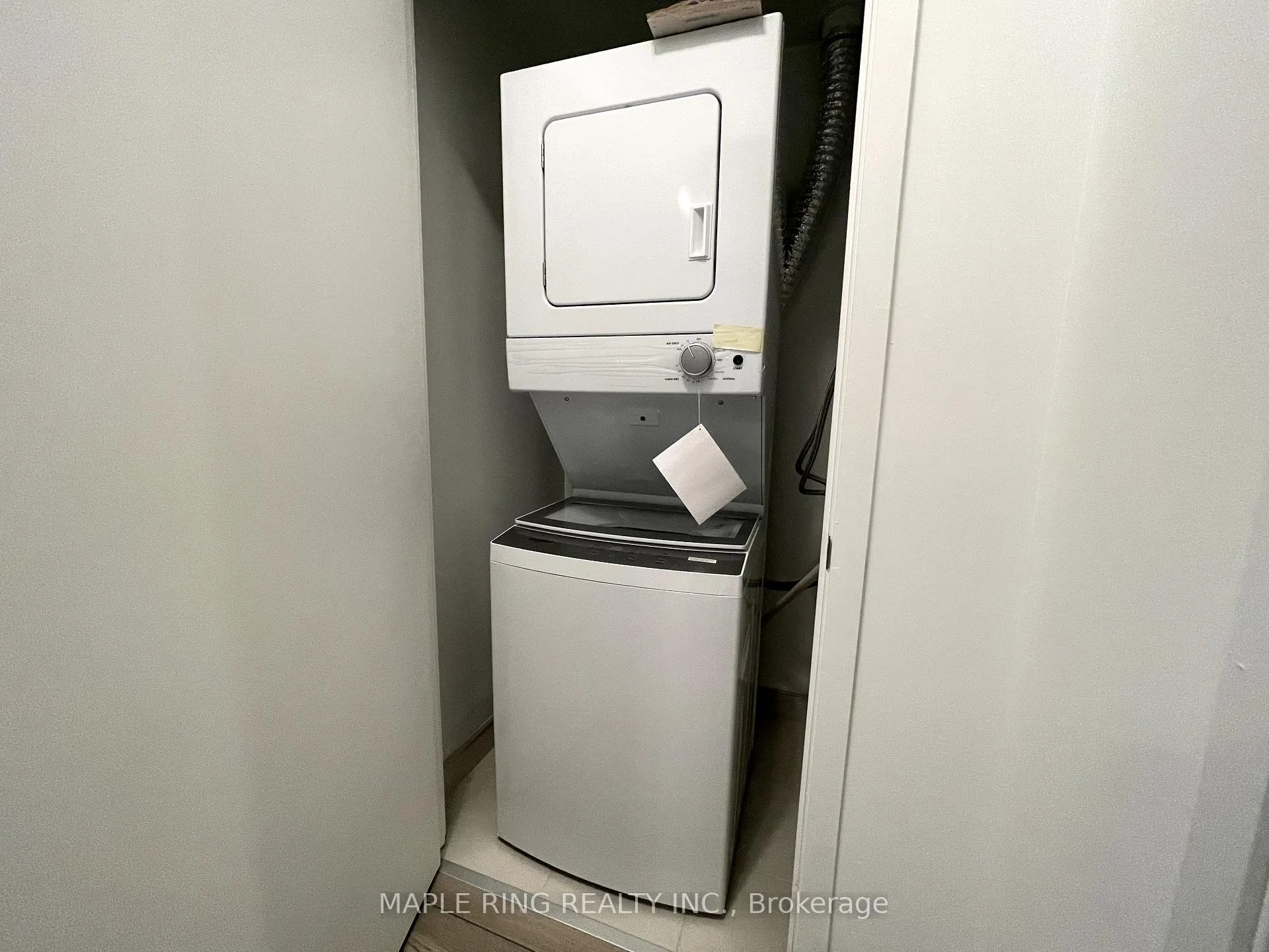 Photo 6 of Unit 312, 474 Caldari Road, Vaughan, Concord — HOMEH