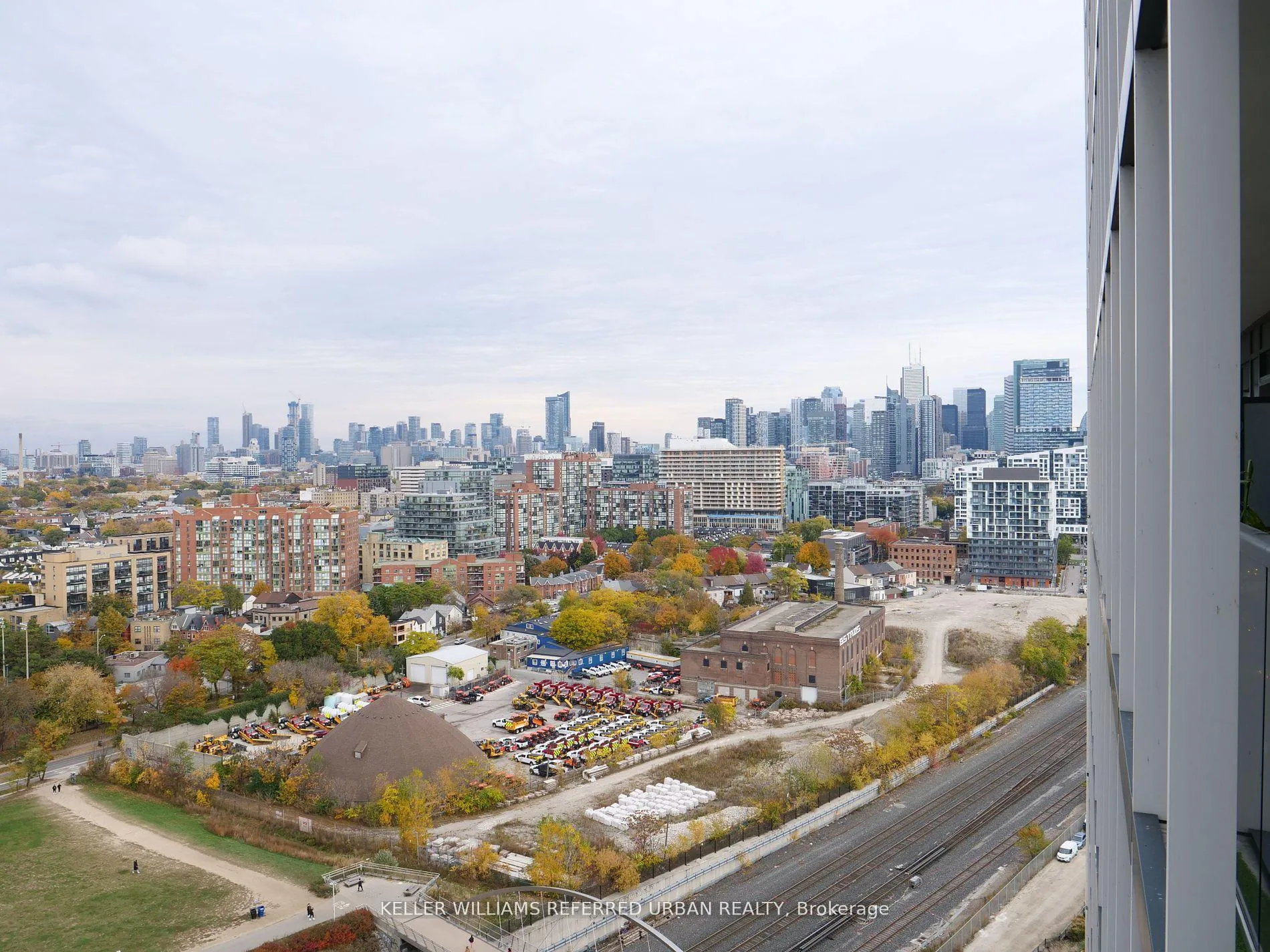 Photo 19 of Unit 1807, 30 Ordnance Avenue, Toronto, Niagara — HOMEH