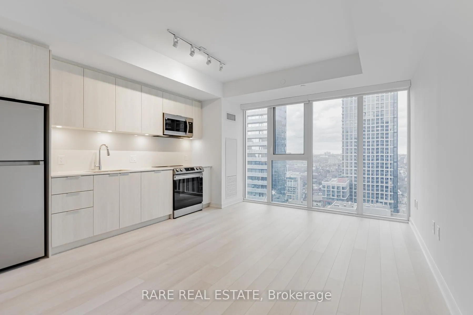 Photo 1 of Unit 2401, 357 King Street W, Toronto, Waterfront Communities — HOMEH