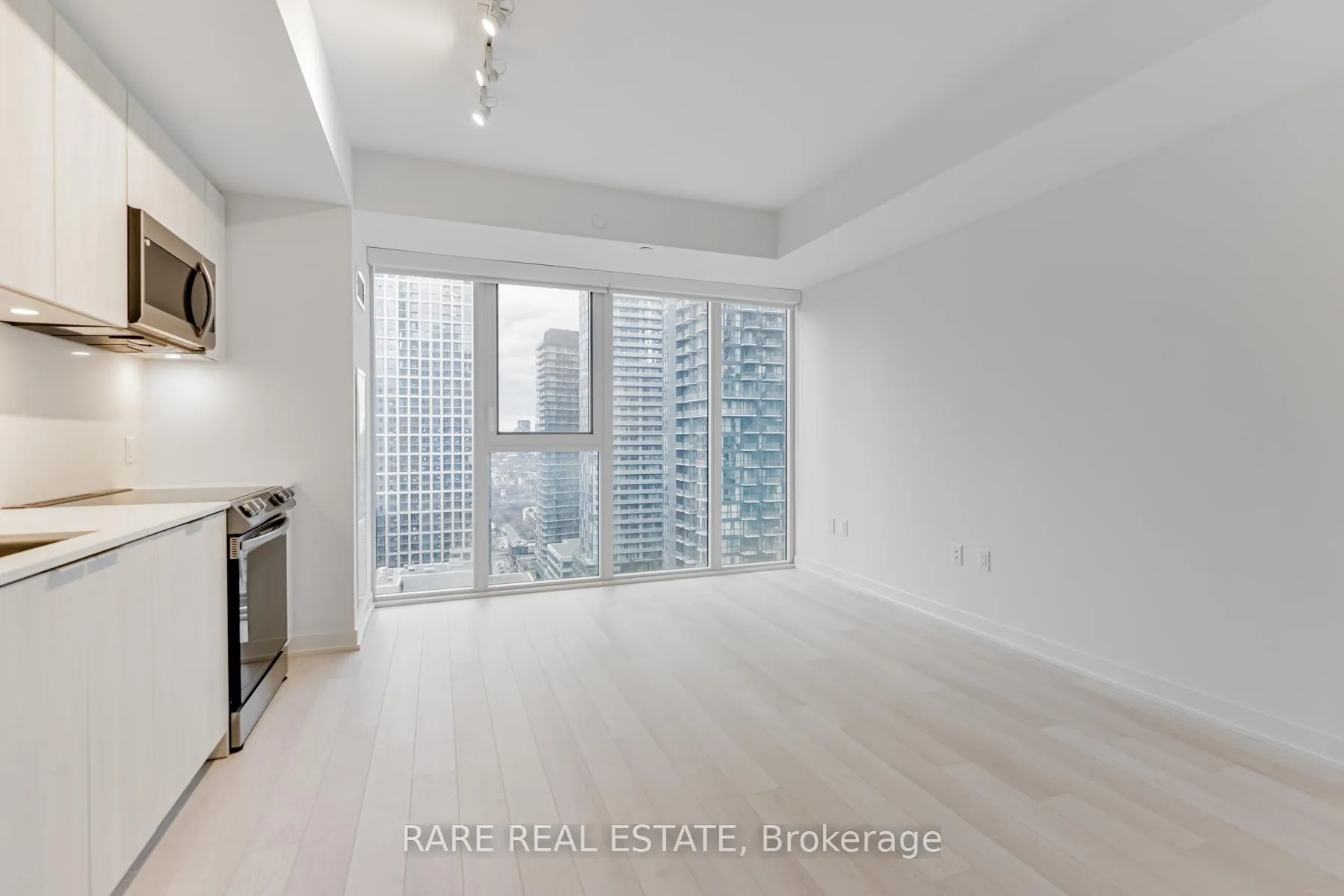 Photo 2 of Unit 2401, 357 King Street W, Toronto, Waterfront Communities — HOMEH