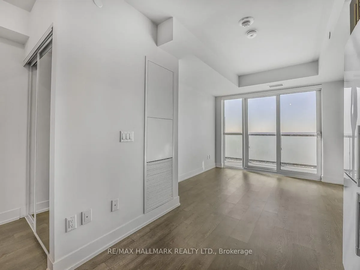 Photo 3 of Unit 2405, 2550 Simcoe Street N, Oshawa, Windfields — HOMEH