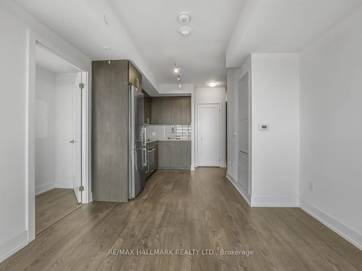 Photo 4 of Unit 2405, 2550 Simcoe Street N, Oshawa, Windfields — HOMEH