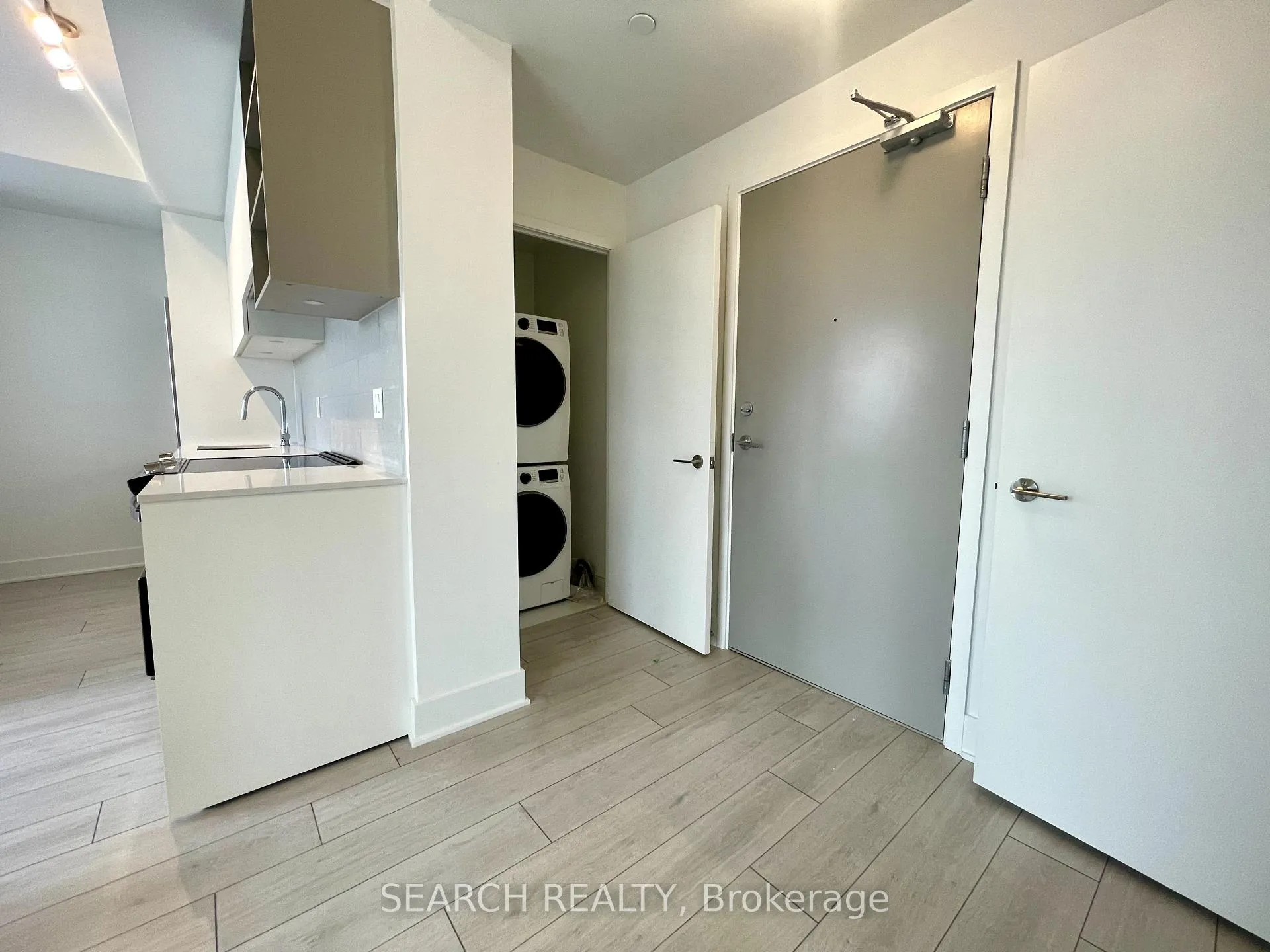 Photo 1 of Unit 1010, 260 Malta Avenue, Brampton, Fletcher's Creek South — HOMEH