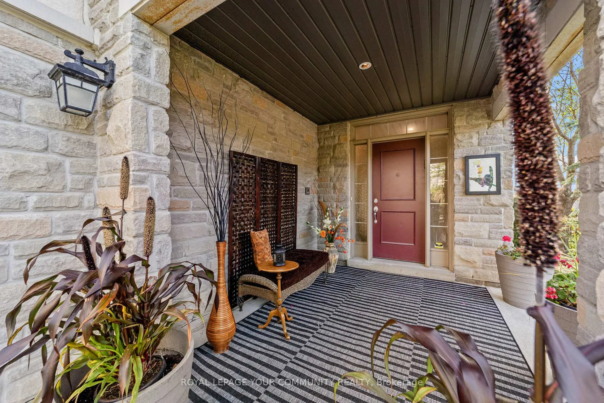 Photo 3 of 100 North Park Road, Vaughan, Beverley Glen — HOMEH