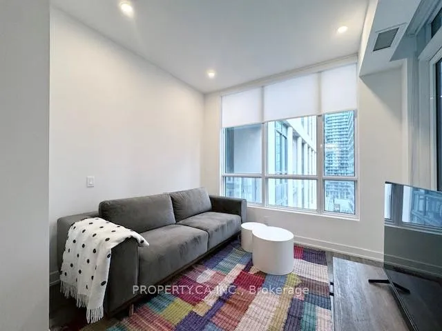 Photo 3 of Unit 1810, 108 Peter Street, Toronto, Waterfront Communities — HOMEH