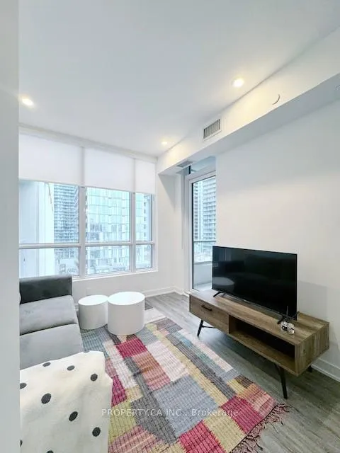 Photo 6 of Unit 1810, 108 Peter Street, Toronto, Waterfront Communities — HOMEH