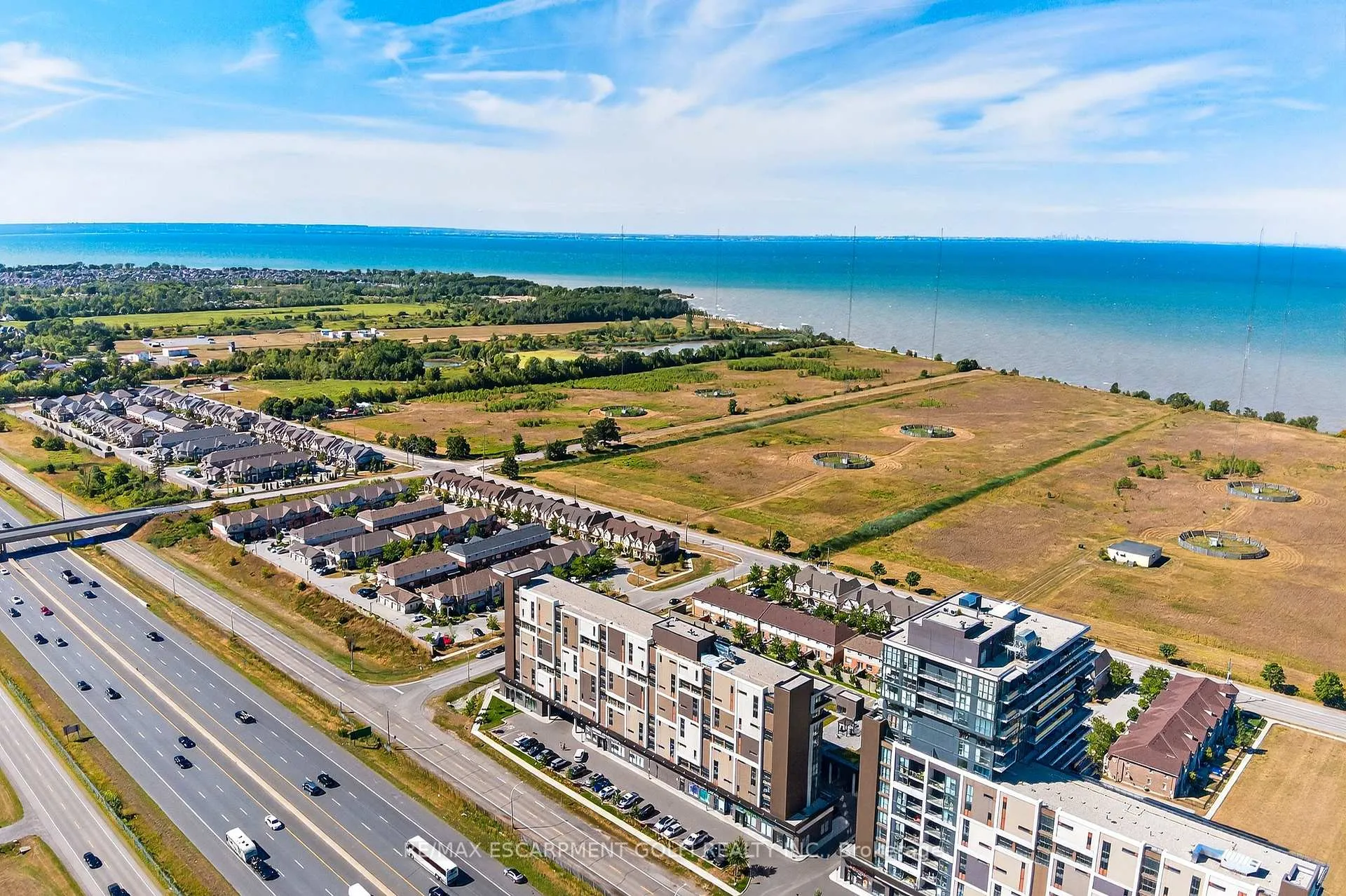Photo 26 of Unit 505, 560 North Service Road, Grimsby, Grimsby Beach — HOMEH