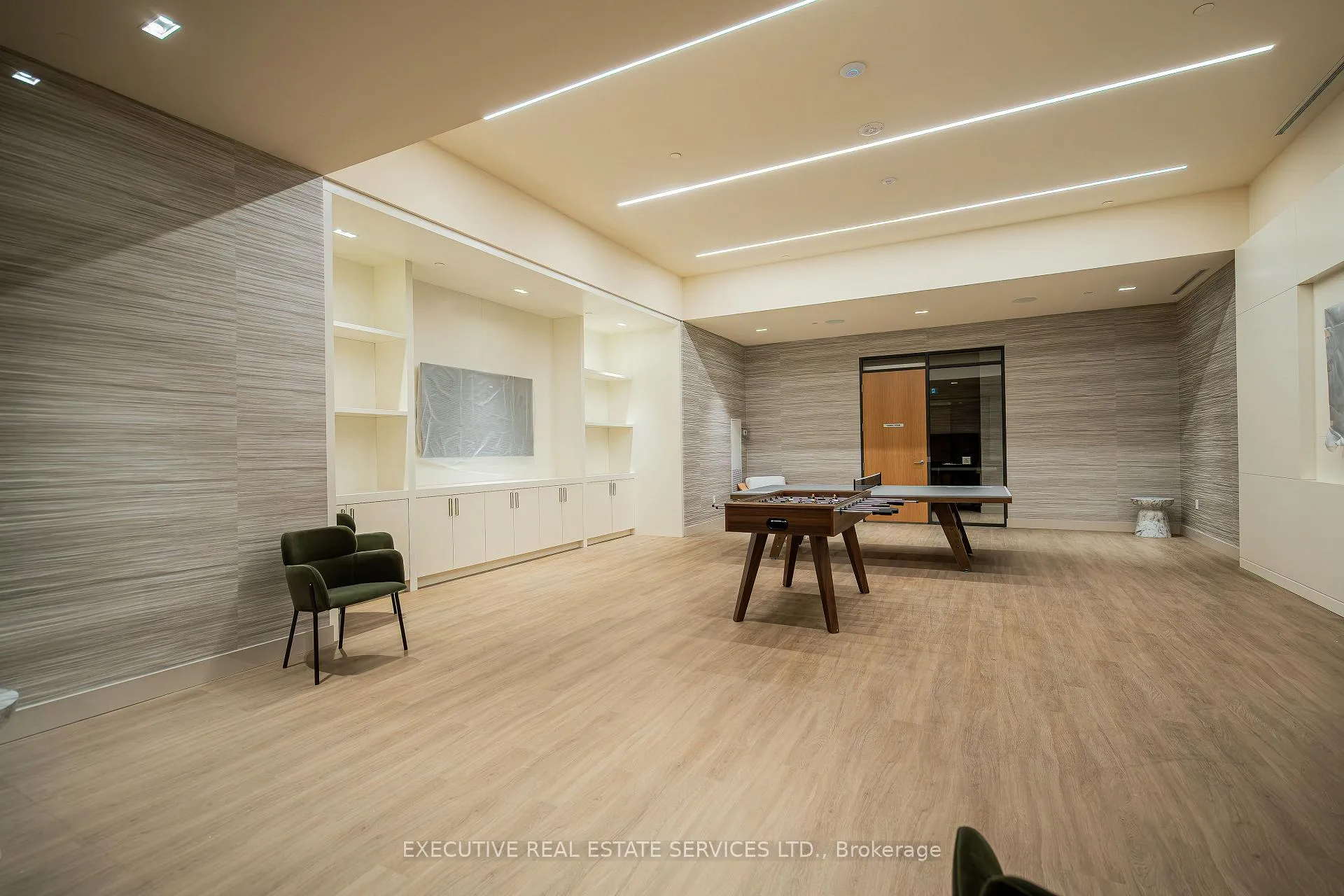Photo 7 of Unit 703, 8960 Jane Street, Vaughan, Vellore Village — HOMEH