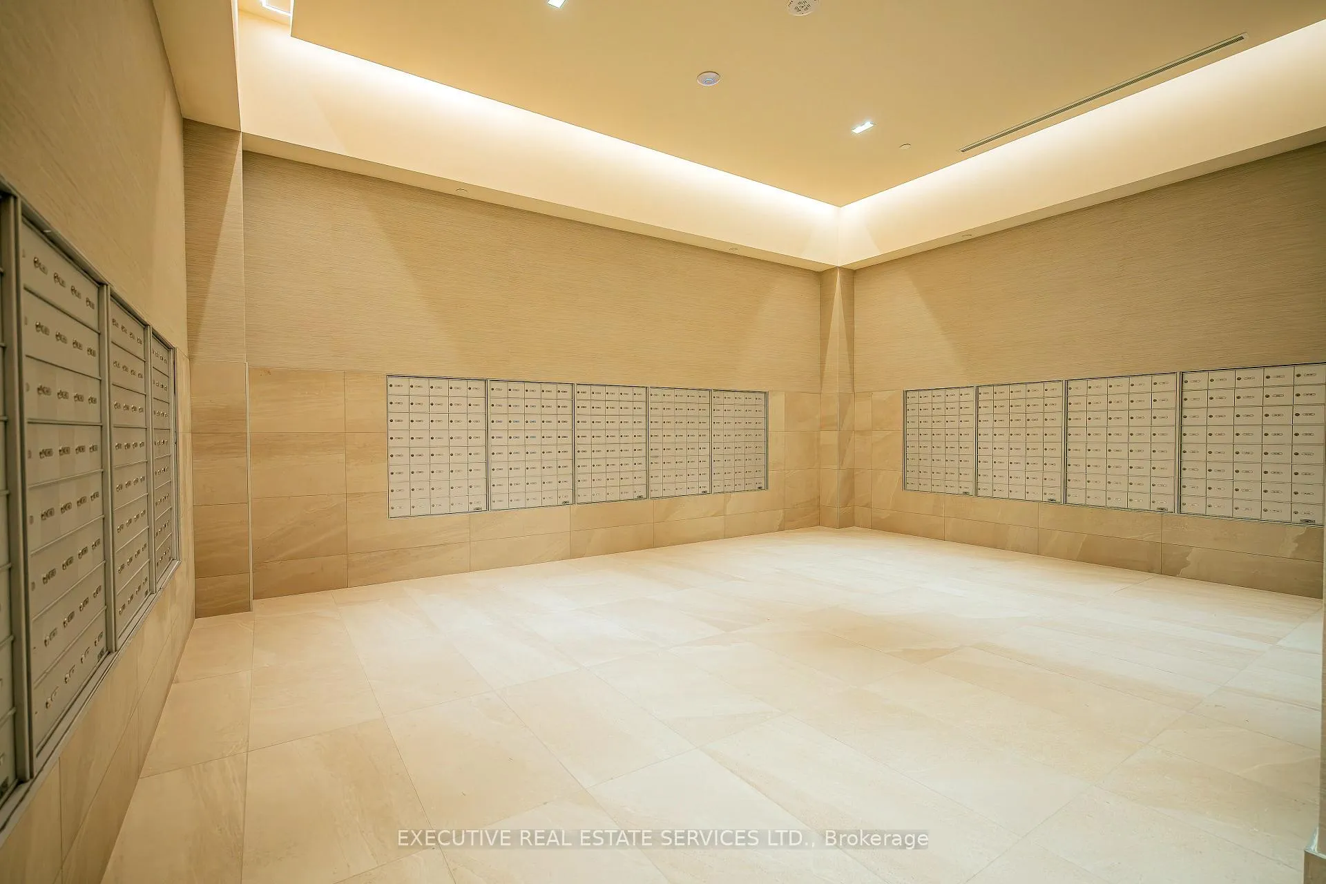 Photo 8 of Unit 703, 8960 Jane Street, Vaughan, Vellore Village — HOMEH
