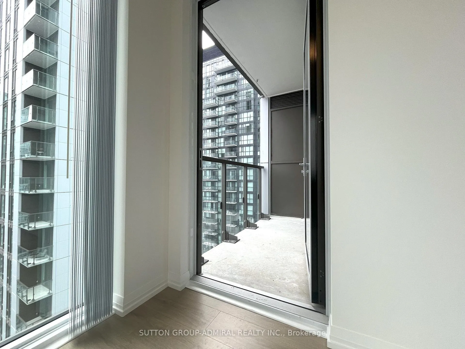 Photo 3 of Unit 4029, 28 Widmer Street, Toronto, Waterfront Communities — HOMEH