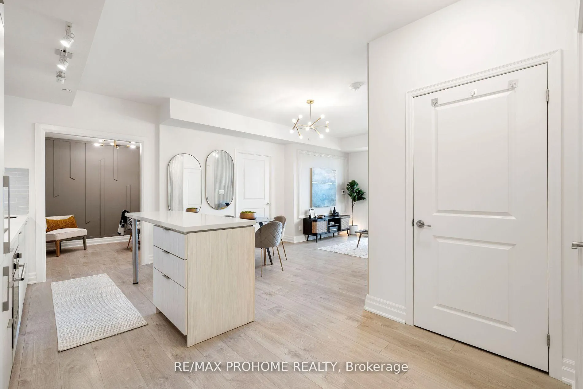 Photo 4 of Unit 308b, 8 Rouge Valley Drive W, Markham, Unionville — HOMEH