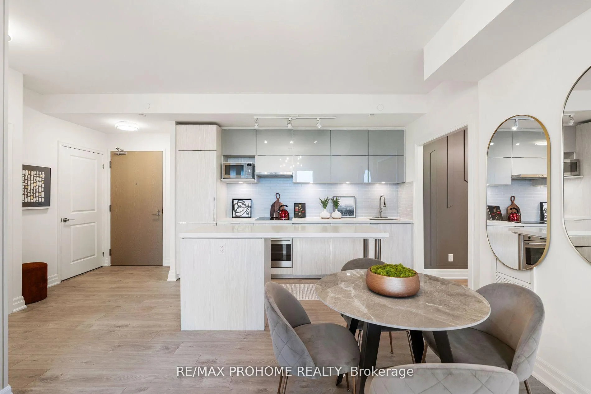 Photo 5 of Unit 308b, 8 Rouge Valley Drive W, Markham, Unionville — HOMEH