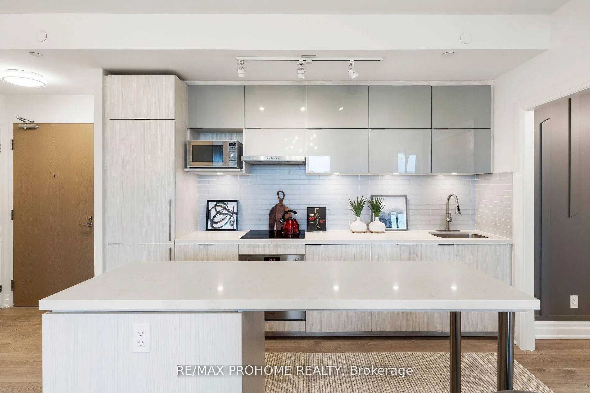 Photo 6 of Unit 308b, 8 Rouge Valley Drive W, Markham, Unionville — HOMEH