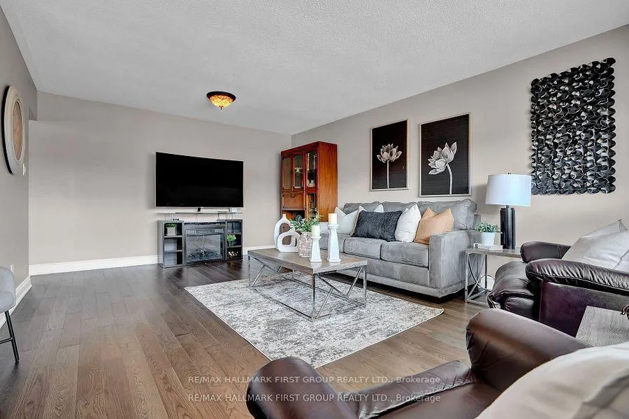 Photo 13 of 183 Phillip Murray Avenue, Oshawa, Lakeview — HOMEH