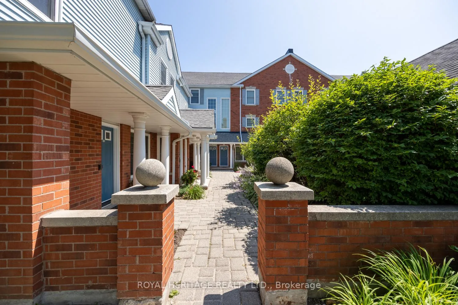 Photo 4 of Unit E-16, 1665 Nash Road, Clarington, Courtice — HOMEH