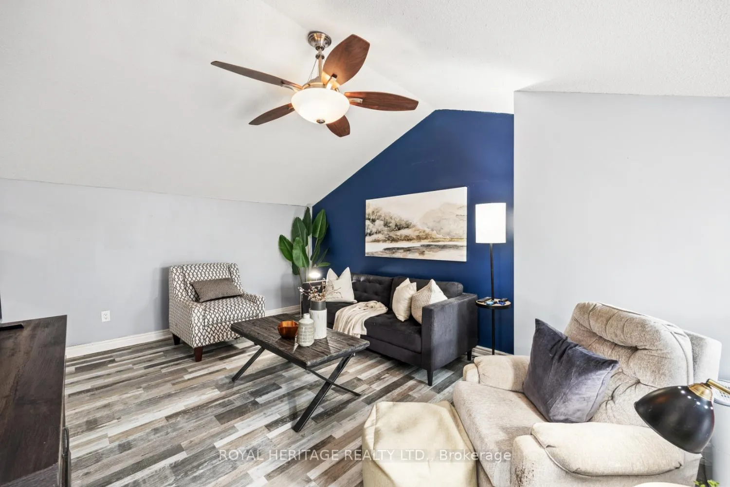 Photo 35 of Unit E-16, 1665 Nash Road, Clarington, Courtice — HOMEH