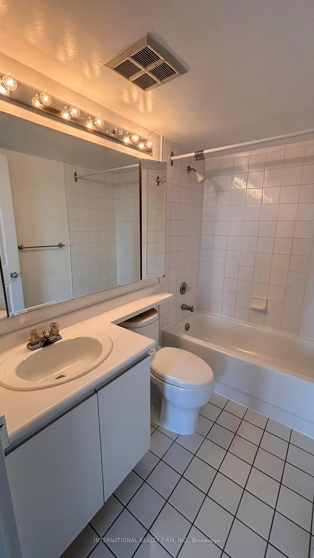 Photo 10 of Unit 1810, 30 Malta Avenue E, Brampton, Fletcher's Creek South — HOMEH