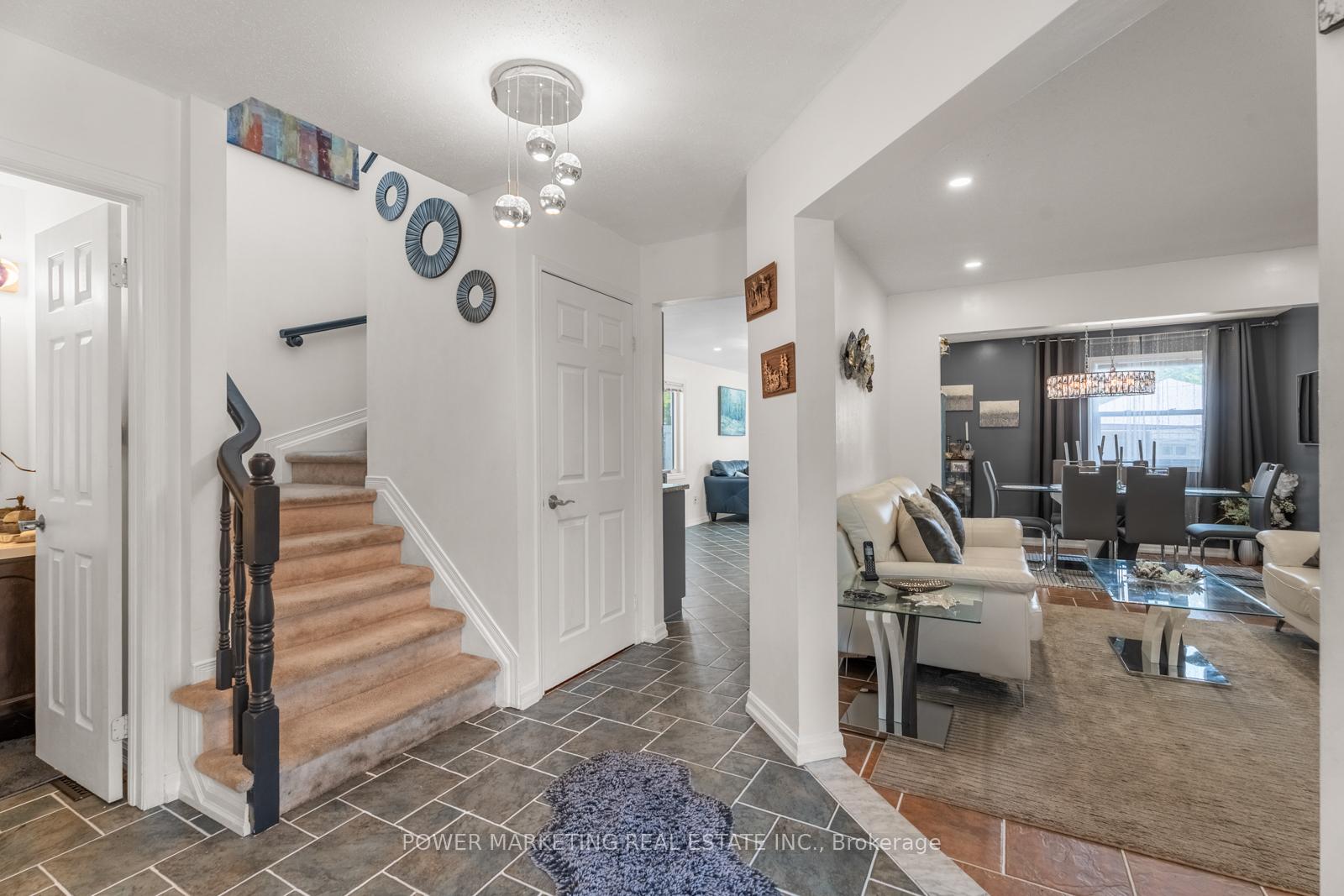 Photo 5 of 49 Shandon Avenue, Ottawa, Barrhaven - Longfields — HOMEH